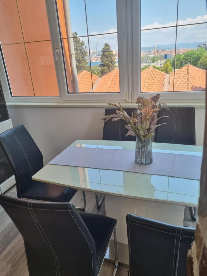 Apartma Lumas Koper Exteriör bild